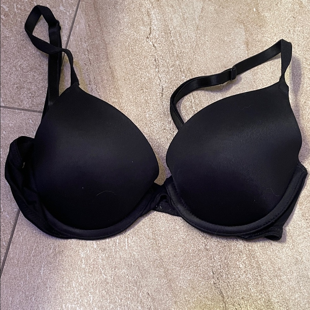 PINK Black  T-Shirt Bra - Smooth Padded Support